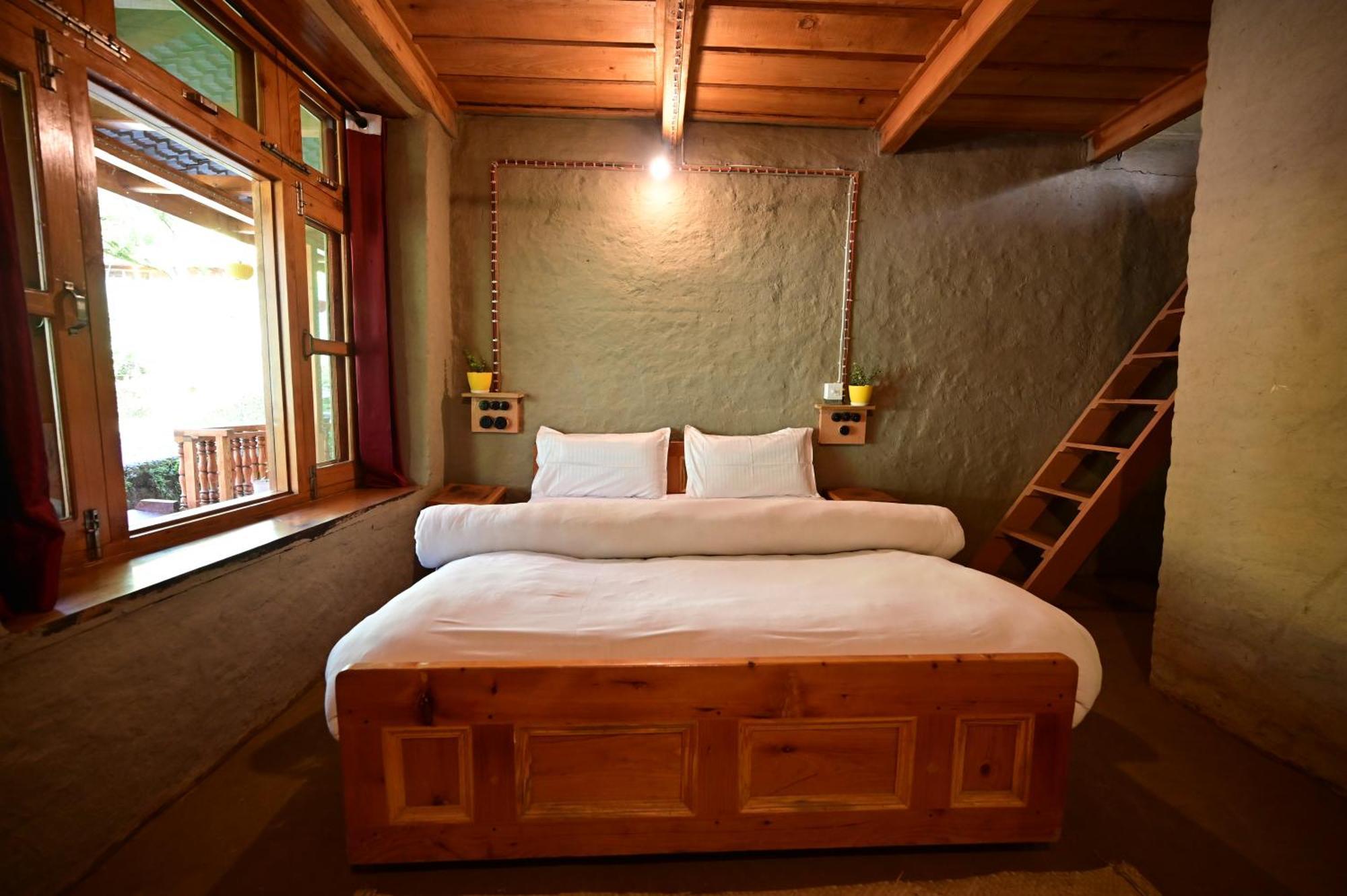 Himalayan Mud Resort كاسول المظهر الخارجي الصورة