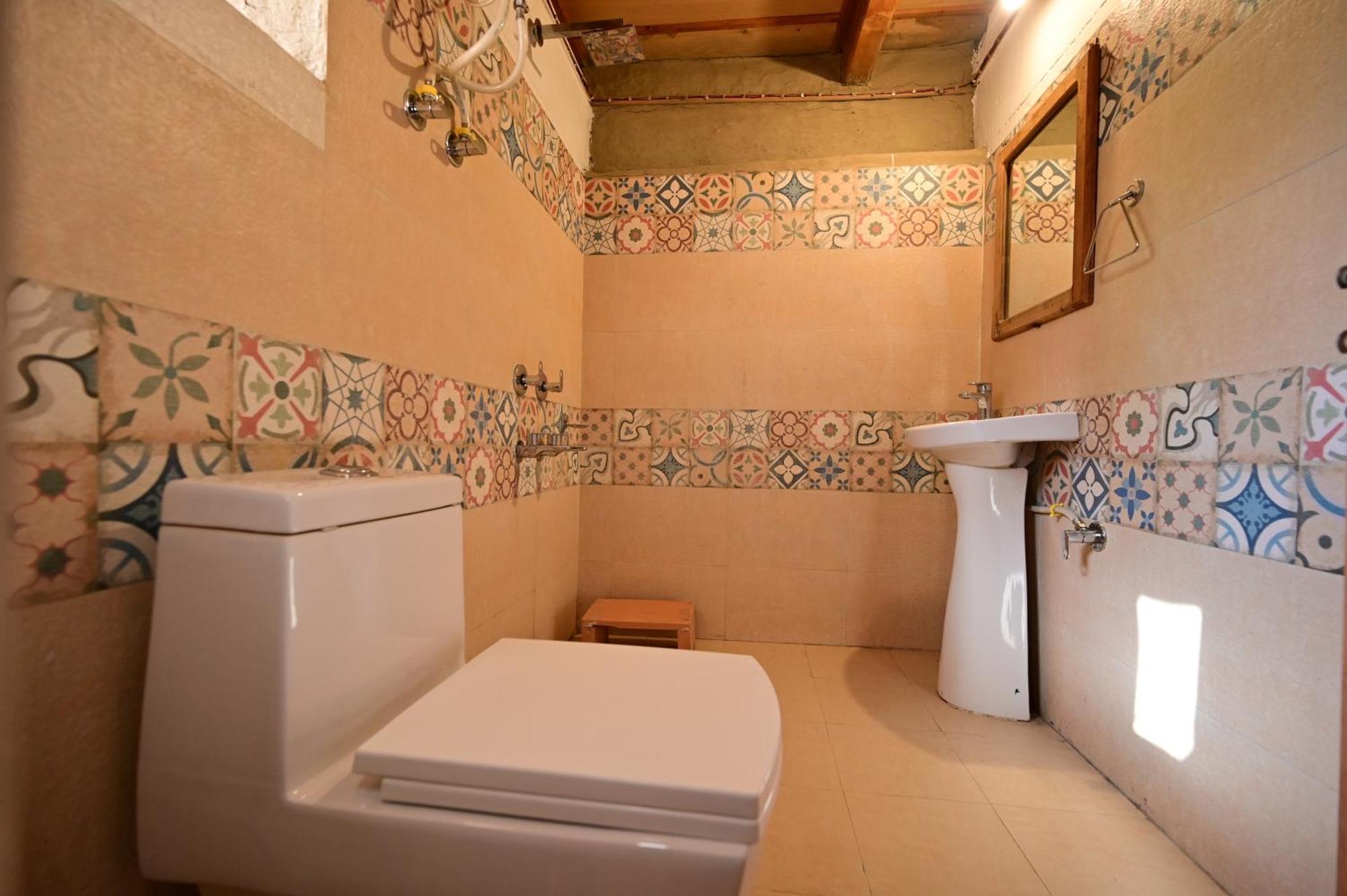 Himalayan Mud Resort كاسول المظهر الخارجي الصورة